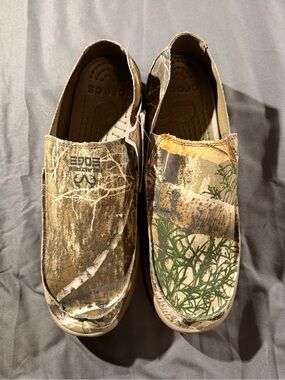 Crocs RealTree Santa Cruz Slip-On Casual Shoes Men’s 14 Green/Brown Edge Loafers